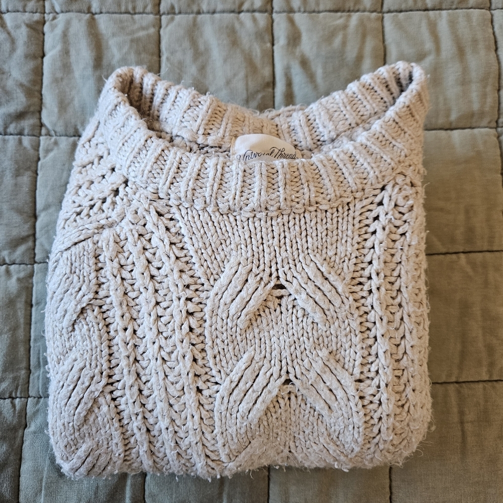 Universal Thread Cropped Sweater - Picture 3 of 3